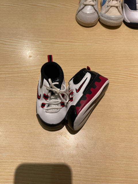 2003 Nike Baby Shoe Sz 2C